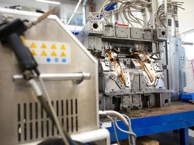 Kunststoff-Lösungen von Maxnext GmbH: Spritzguss- & Blasformteile einfach online bestellen