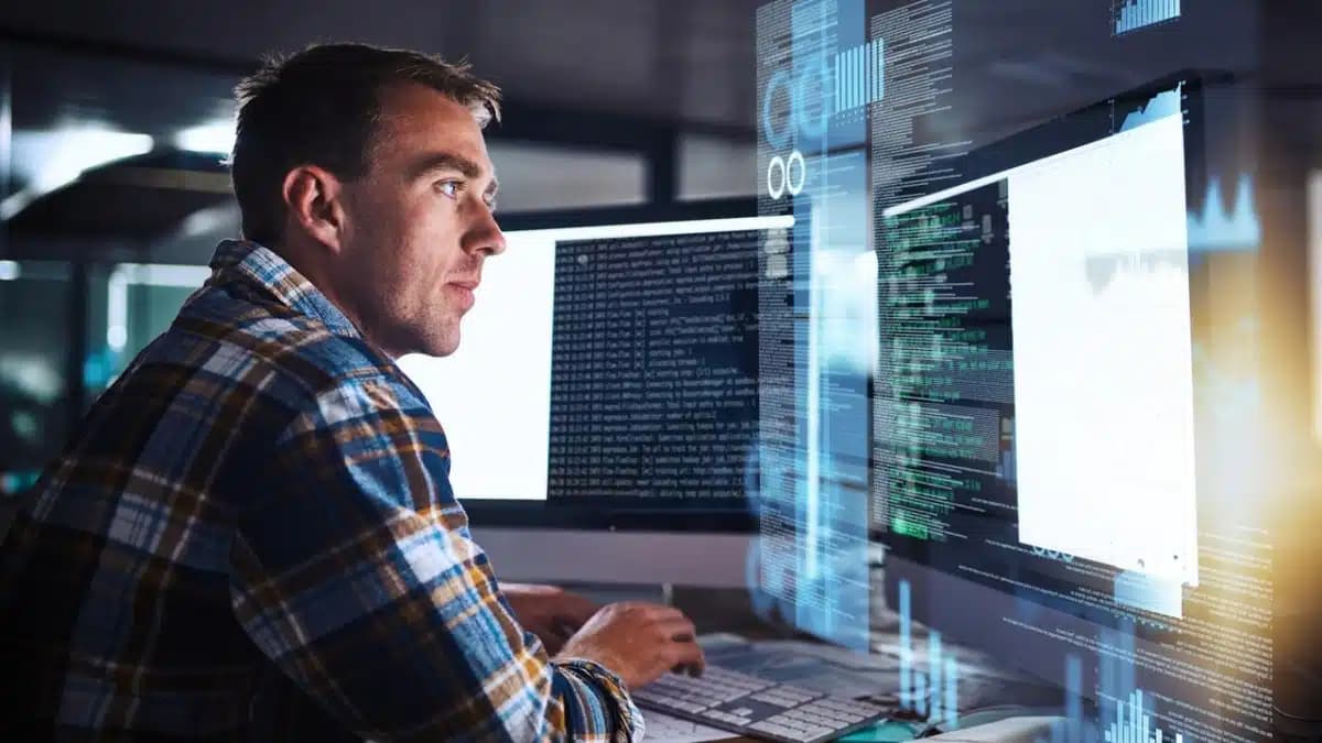 Wie Mitarbeiter Überwachung zur Verbesserung der IT-Sicherheit in Unternehmen beiträgt