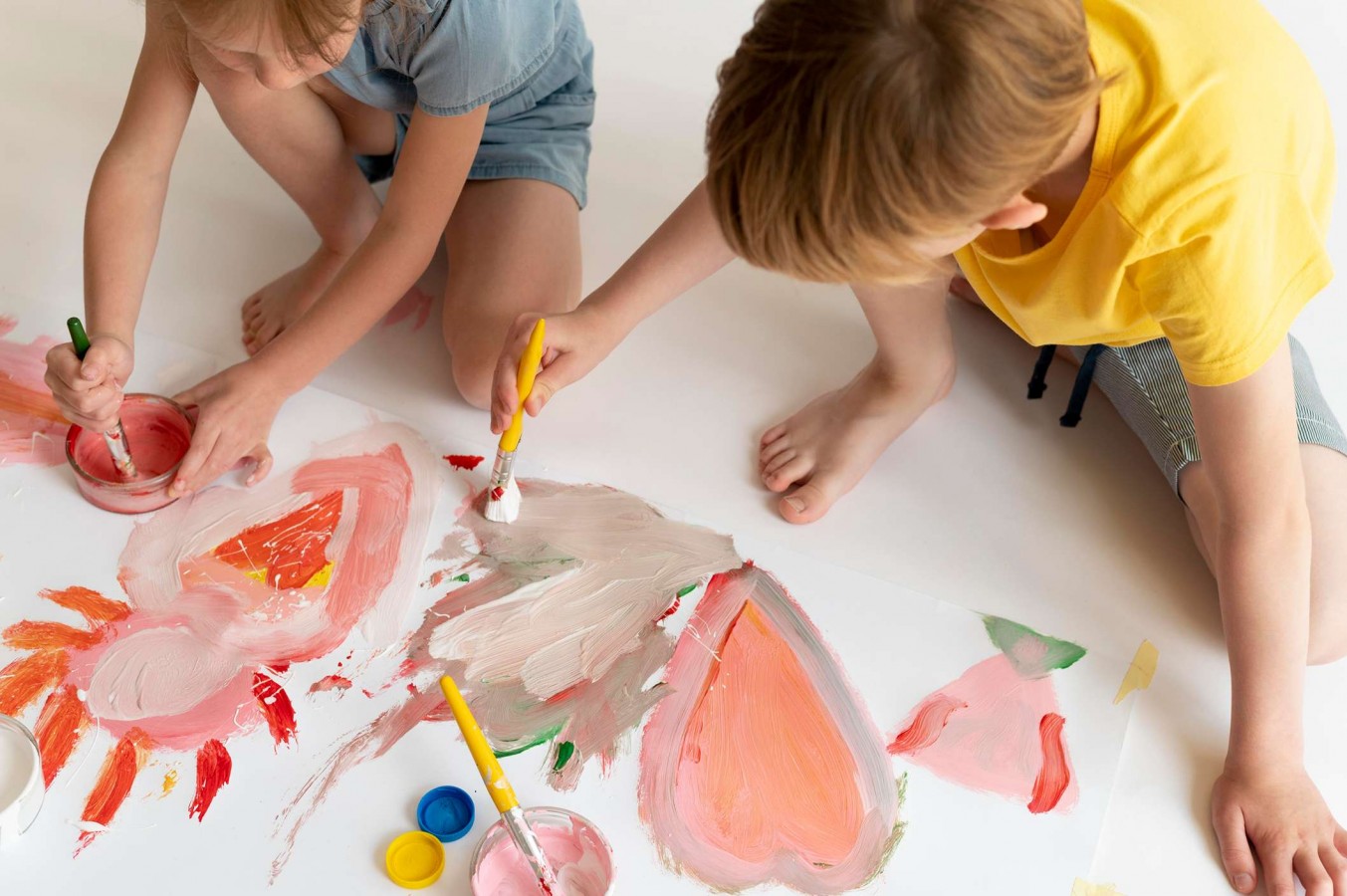 Kinder kreativ fordern mit Kreative Beschaeftigung Kinder 3 Jahre Ideen