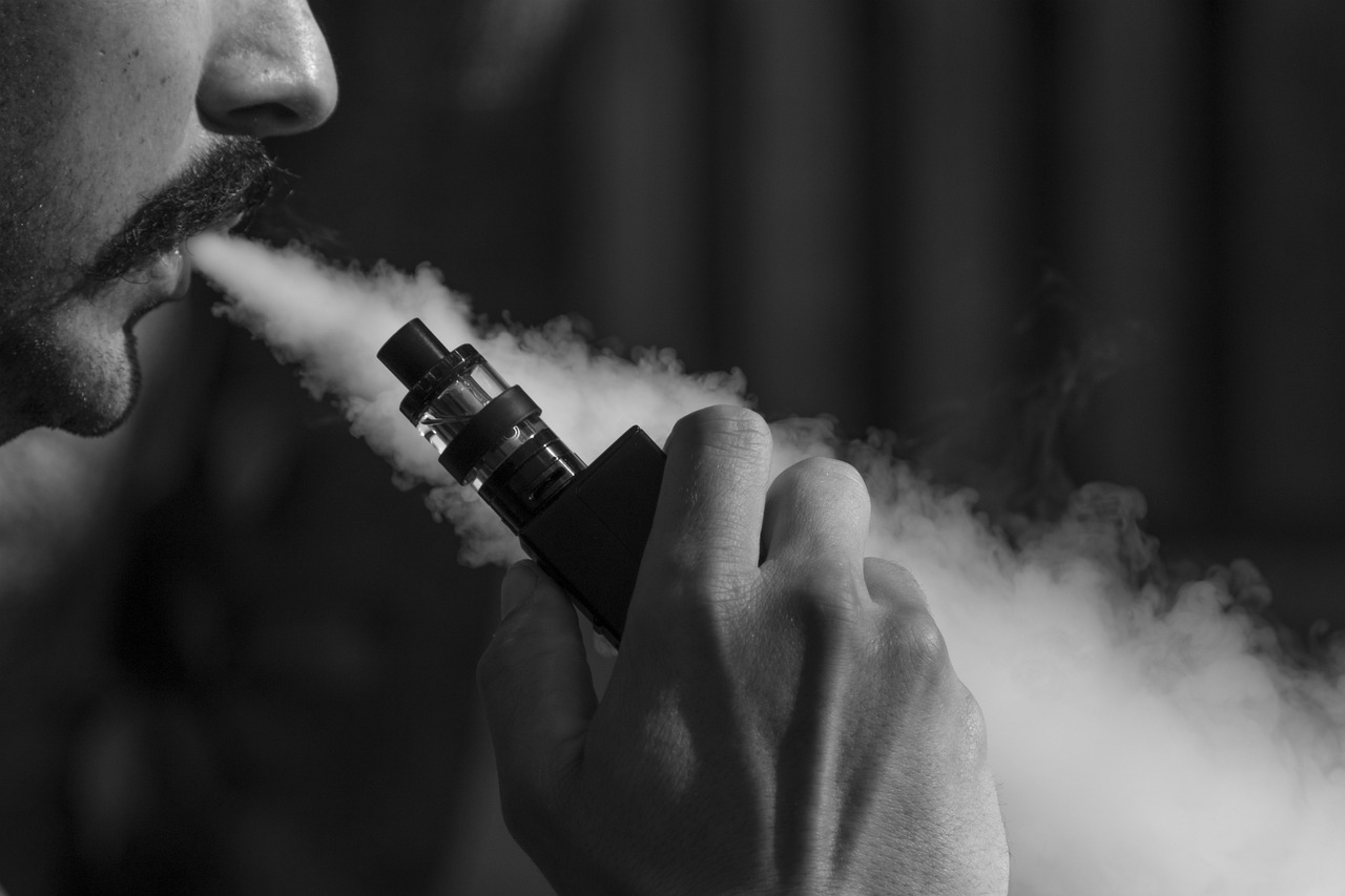Al Fakher Crown Bar 8000 – Der Premium-Vape von Al Fakher!
